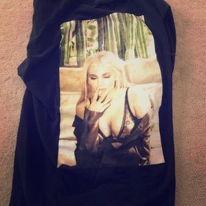 Kylie cosmetics shirt